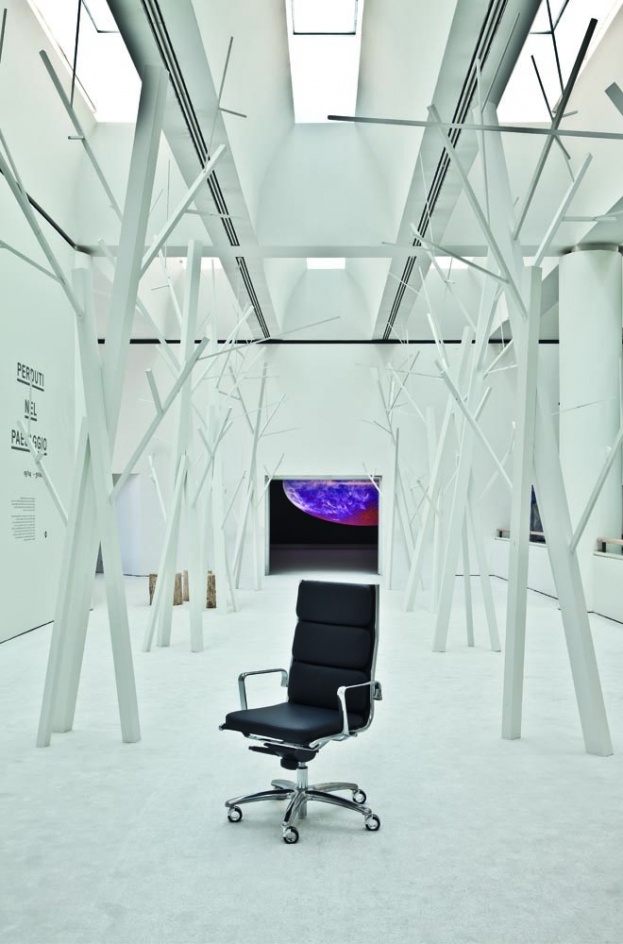 sedute direzionali luxy serie light ergonomica girevole ufficio altezza regolabile incrocio orizzontale imbottita colore nero